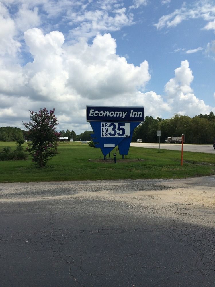 Economy Inn - Lawtey Екстер'єр фото
